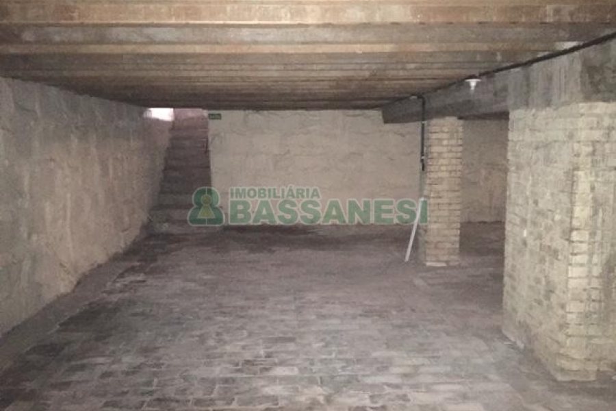 Loja com 410m², no bairro Centro em Caxias do Sul para Alugar