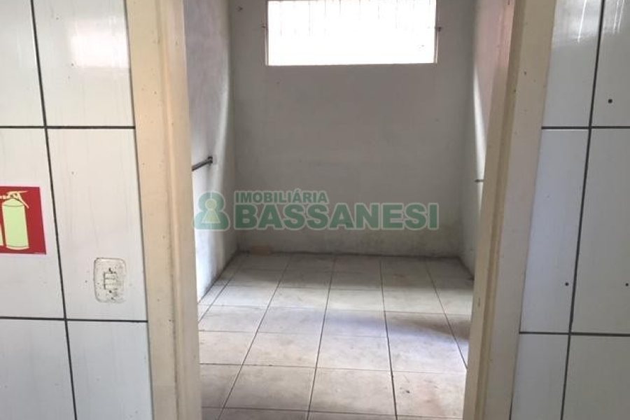 Loja com 410m², no bairro Centro em Caxias do Sul para Alugar