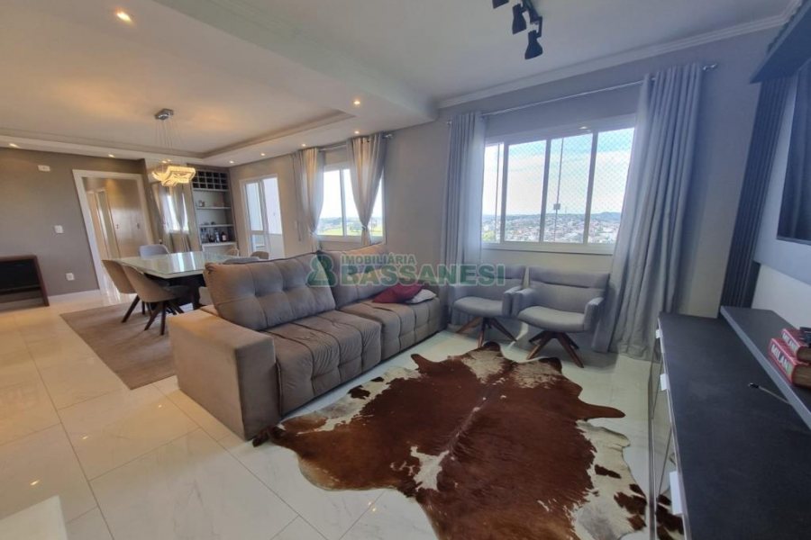 Apto Mobiliado com 140m², 3 dormitórios, 3 vagas, no bairro Charqueadas em Caxias do Sul para Alugar