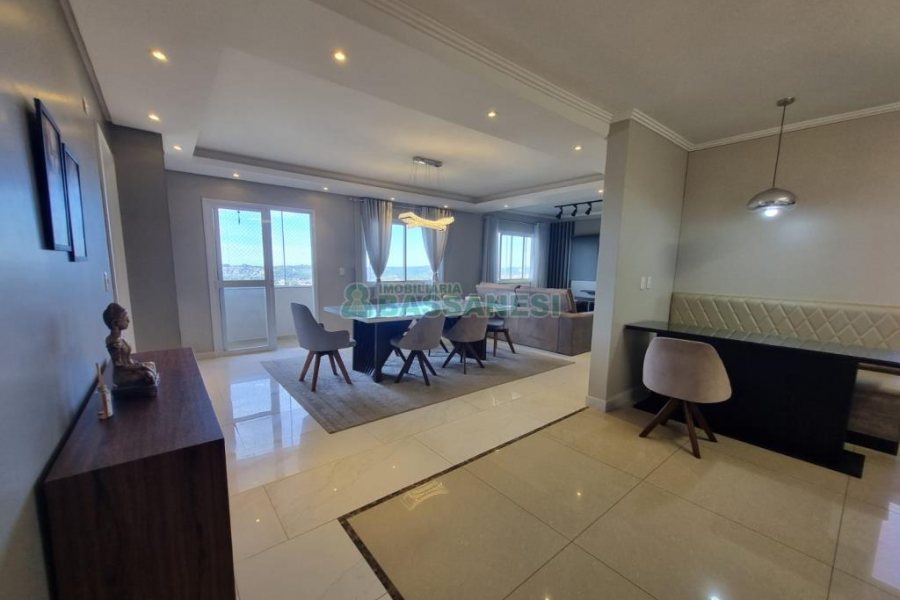 Apto Mobiliado com 140m², 3 dormitórios, 3 vagas, no bairro Charqueadas em Caxias do Sul para Alugar