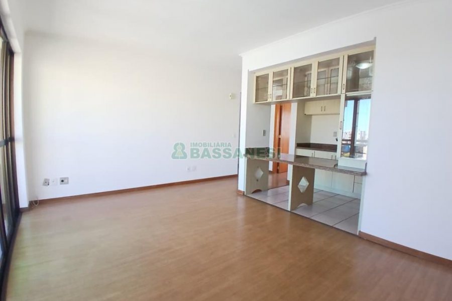 Apartamento com 59m², 1 dormitório, 1 vaga, no bairro Centro em Caxias do Sul para Comprar
