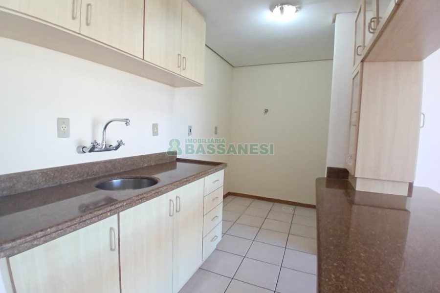 Apartamento com 59m², 1 dormitório, 1 vaga, no bairro Centro em Caxias do Sul para Comprar