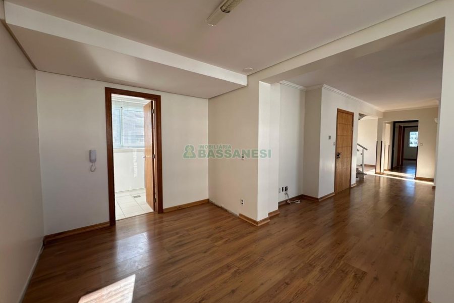 Apto/Cobertura com 297m², 2 dormitórios, 2 vagas, no bairro Centro em Caxias do Sul para Comprar