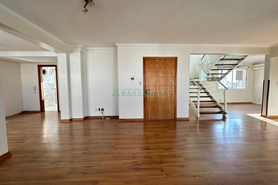 Apto/Cobertura com 297m², 2 dormitórios, 2 vagas, no bairro Centro em Caxias do Sul para Comprar