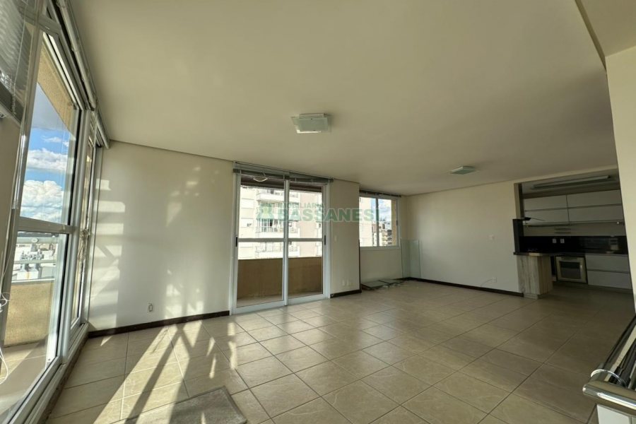 Apto/Cobertura com 297m², 2 dormitórios, 2 vagas, no bairro Centro em Caxias do Sul para Comprar