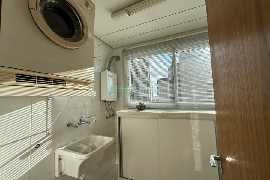 Apto/Cobertura com 297m², 2 dormitórios, 2 vagas, no bairro Centro em Caxias do Sul para Comprar