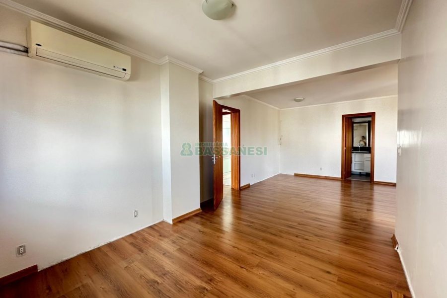Apto/Cobertura com 297m², 2 dormitórios, 2 vagas, no bairro Centro em Caxias do Sul para Comprar