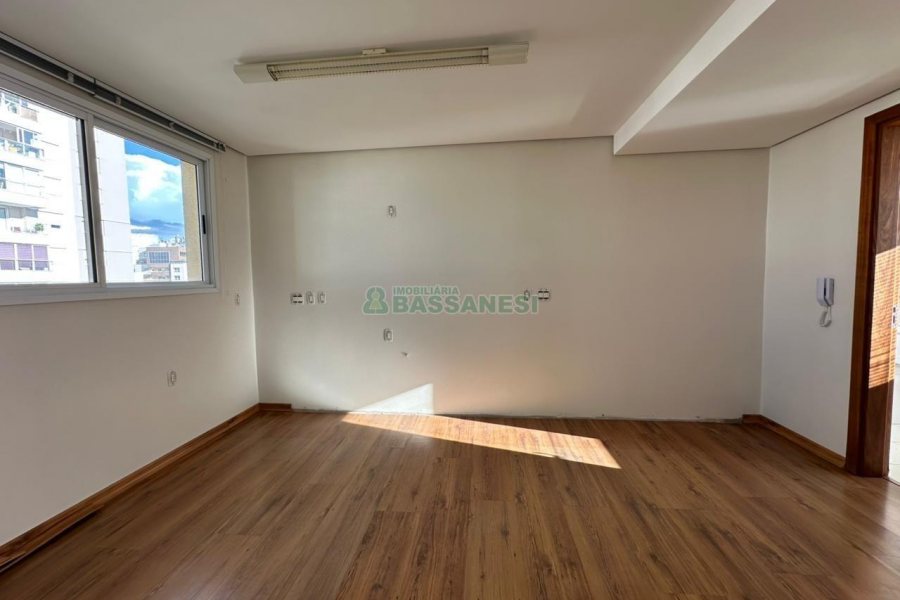 Apto/Cobertura com 297m², 2 dormitórios, 2 vagas, no bairro Centro em Caxias do Sul para Comprar