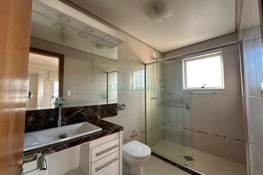 Apto/Cobertura com 297m², 2 dormitórios, 2 vagas, no bairro Centro em Caxias do Sul para Comprar