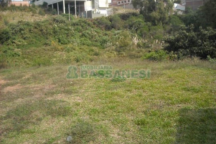 Terreno com 1200m², no bairro Sanvitto em Caxias do Sul para Alugar