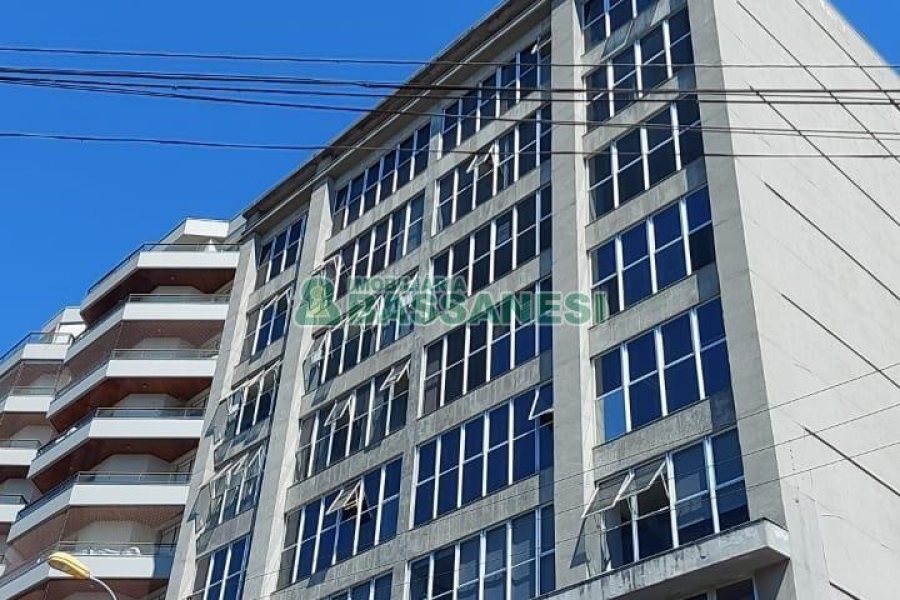 Sala com 187m², 1 vaga, no bairro Centro em Caxias do Sul para Alugar