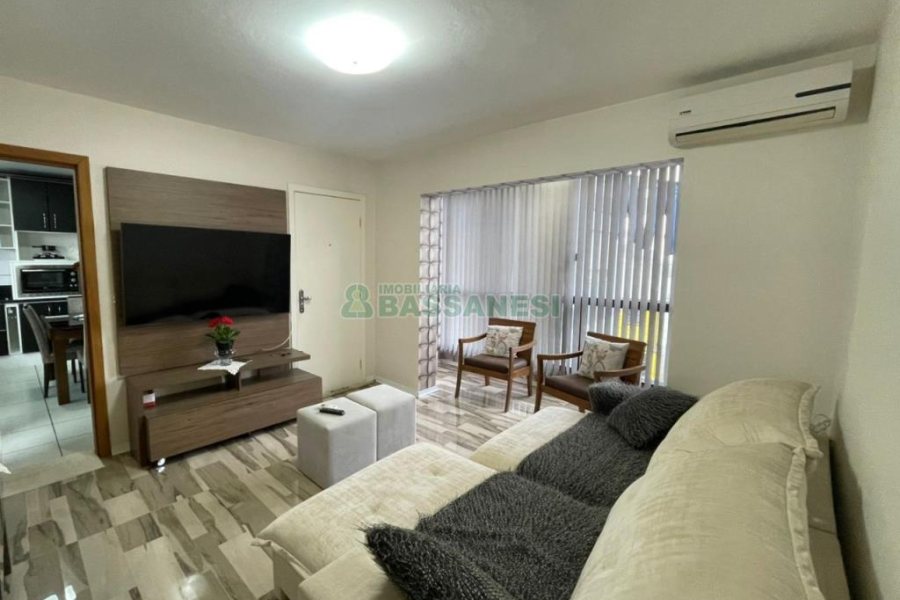 Apartamento com 61m², 2 dormitórios, 1 vaga, no bairro Centro em Caxias do Sul para Comprar