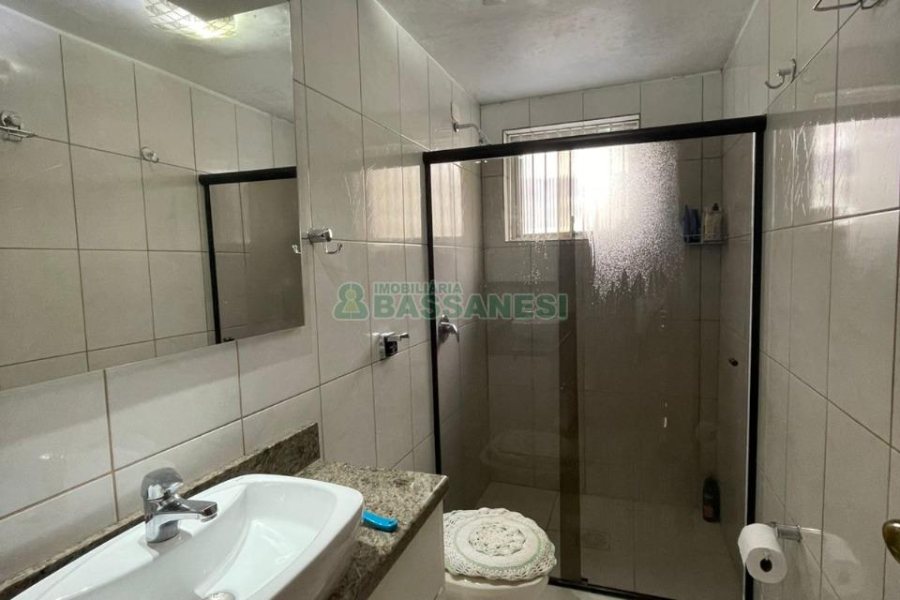 Apartamento com 61m², 2 dormitórios, 1 vaga, no bairro Centro em Caxias do Sul para Comprar