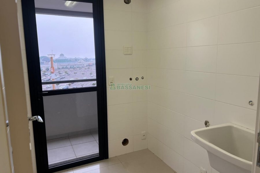 Apartamento com 60m², 1 dormitório, 1 vaga, no bairro Floresta em Caxias do Sul para Alugar