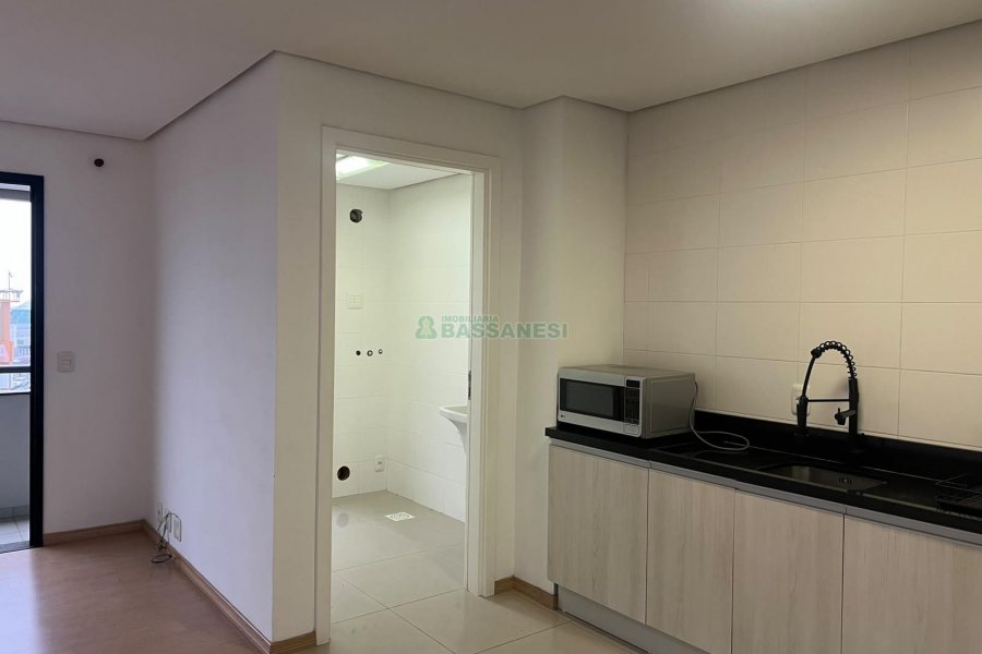 Apartamento com 60m², 1 dormitório, 1 vaga, no bairro Floresta em Caxias do Sul para Alugar