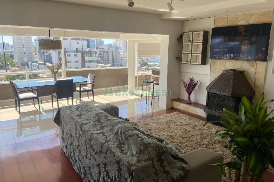 Apto/Cobertura com 132m², 2 dormitórios, 1 vaga, no bairro São Leopoldo em Caxias do Sul para Comprar