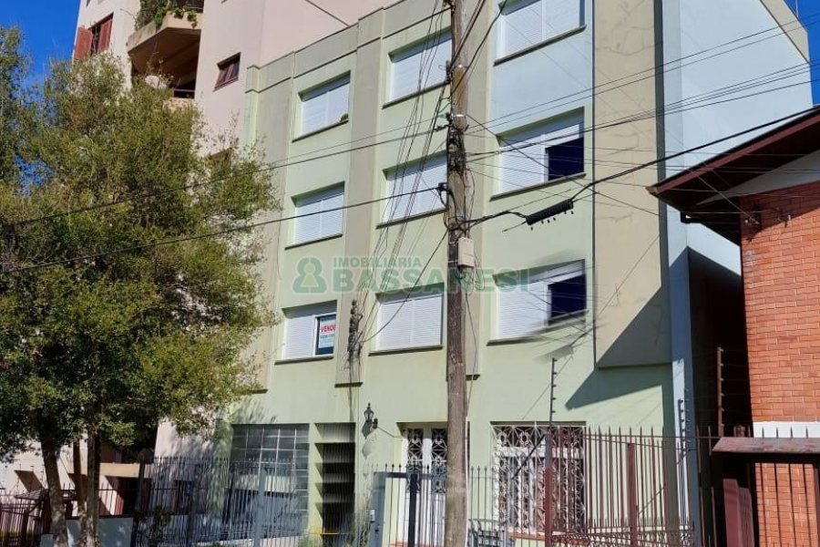 Apartamento com 83m², 2 dormitórios, 1 vaga, no bairro Panazzolo em Caxias do Sul para Comprar