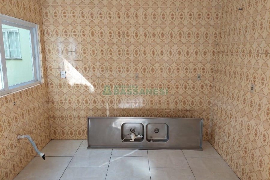 Apartamento com 83m², 2 dormitórios, 1 vaga, no bairro Panazzolo em Caxias do Sul para Comprar