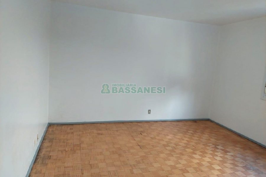 Apartamento com 83m², 2 dormitórios, 1 vaga, no bairro Panazzolo em Caxias do Sul para Comprar