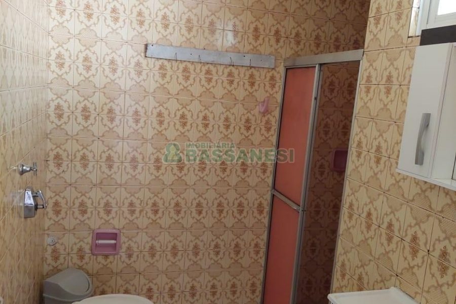 Apartamento com 83m², 2 dormitórios, 1 vaga, no bairro Panazzolo em Caxias do Sul para Comprar