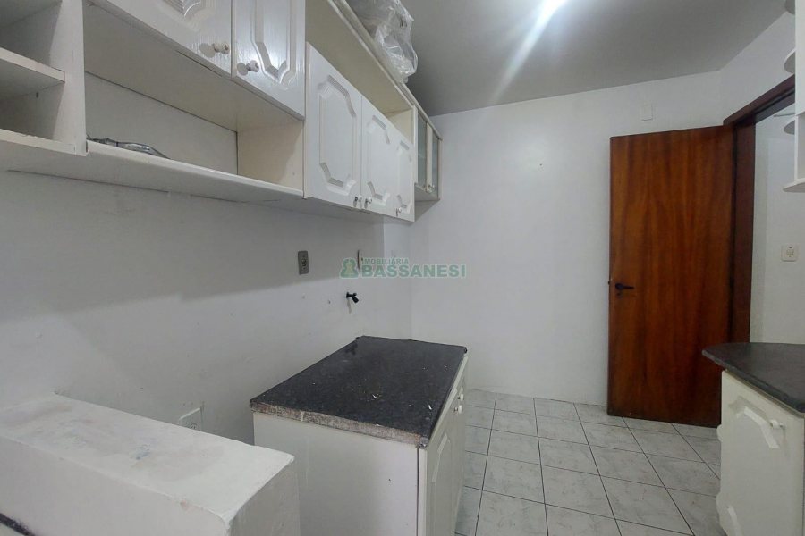 Apartamento com 55m², 2 dormitórios, no bairro Interlagos em Caxias do Sul para Alugar ou Comprar