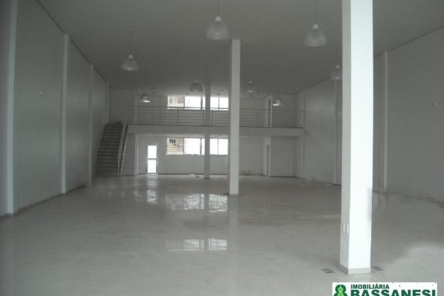Loja com 460m², no bairro Villagio Iguatemi em Caxias do Sul para Alugar
