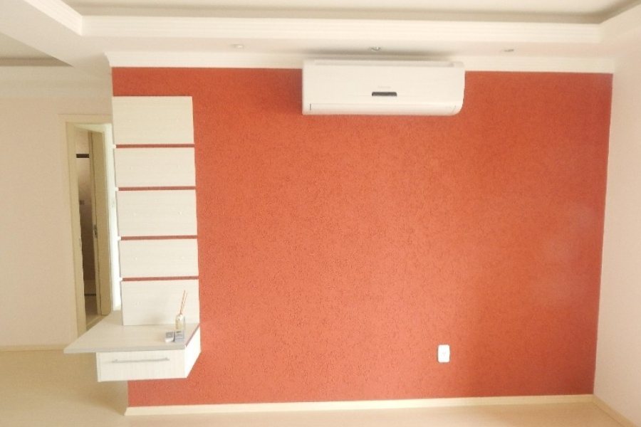 Apartamento com 92m², 2 dormitórios, 2 vagas, no bairro Santa Catarina em Caxias do Sul para Comprar