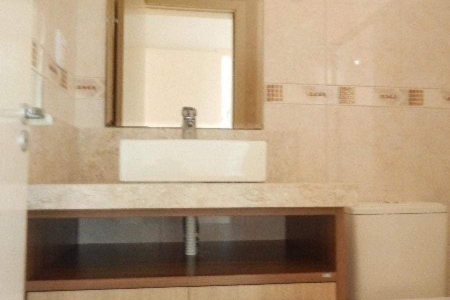 Apartamento com 92m², 2 dormitórios, 2 vagas, no bairro Santa Catarina em Caxias do Sul para Comprar