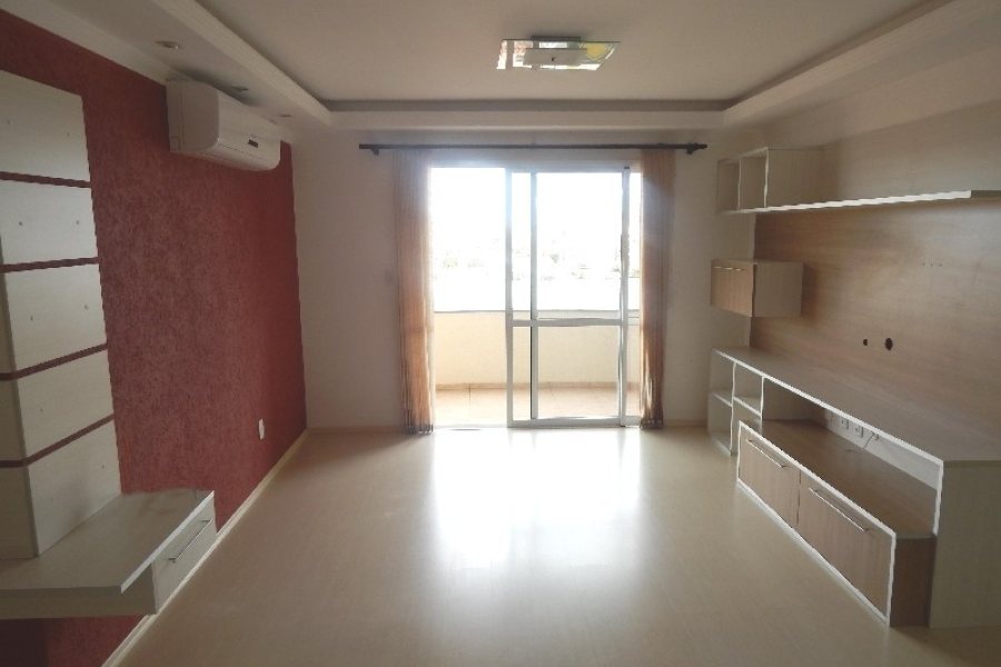 Apartamento com 92m², 2 dormitórios, 2 vagas, no bairro Santa Catarina em Caxias do Sul para Comprar