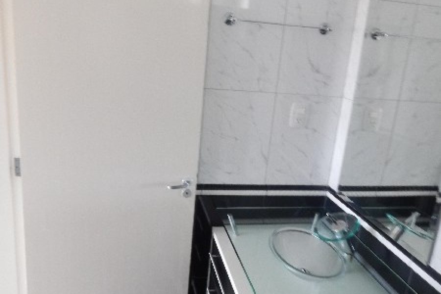 Apartamento com 92m², 2 dormitórios, 2 vagas, no bairro Santa Catarina em Caxias do Sul para Comprar