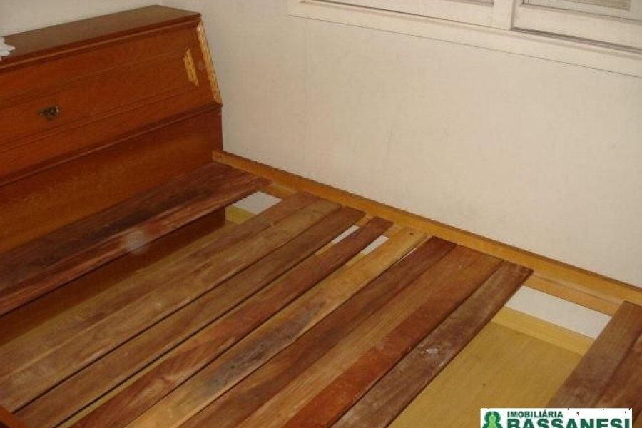 Apartamento, 2 dormitórios, 1 vaga, no bairro Santa Catarina em Caxias do Sul para Comprar