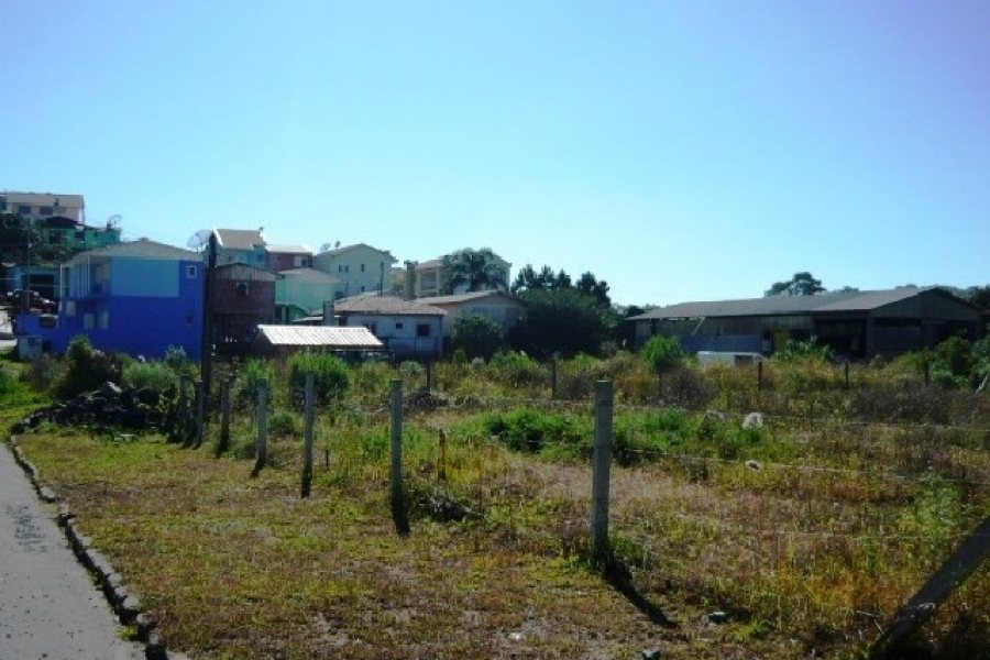 Terreno com 360m², no bairro Santa Fé em Caxias do Sul para Comprar