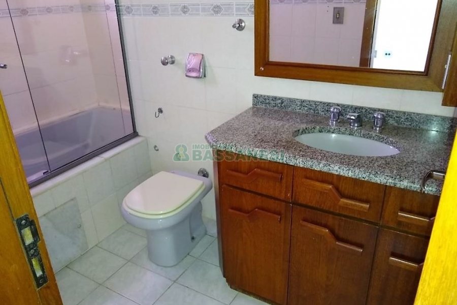 Apto/Cobertura com 252m², 3 dormitórios, 1 vaga, no bairro Marechal Floriano em Caxias do Sul para Comprar