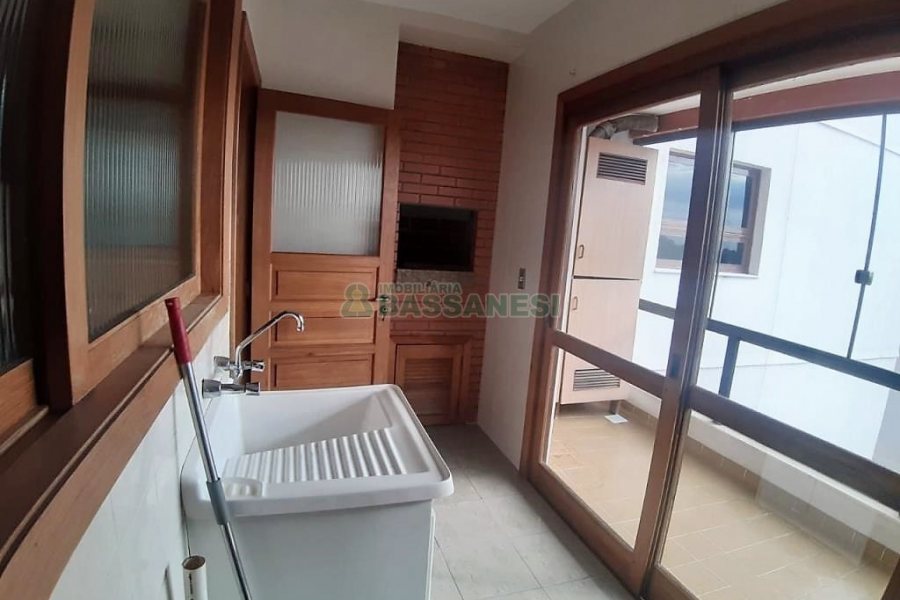 Apto/Cobertura com 252m², 3 dormitórios, 1 vaga, no bairro Marechal Floriano em Caxias do Sul para Comprar