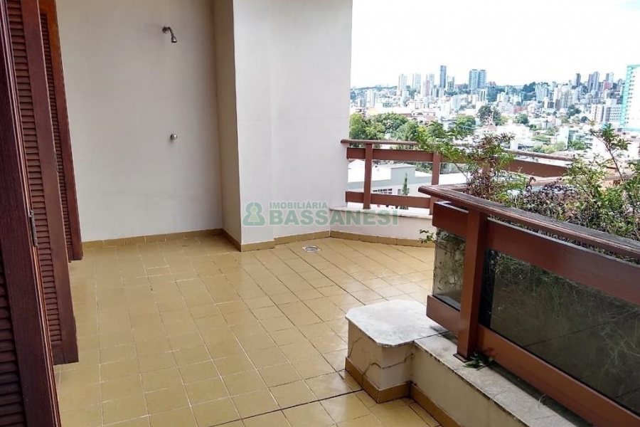 Apto/Cobertura com 252m², 3 dormitórios, 1 vaga, no bairro Marechal Floriano em Caxias do Sul para Comprar