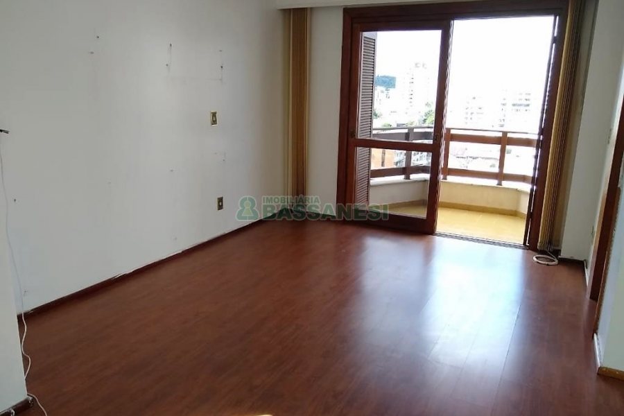 Apto/Cobertura com 252m², 3 dormitórios, 1 vaga, no bairro Marechal Floriano em Caxias do Sul para Comprar