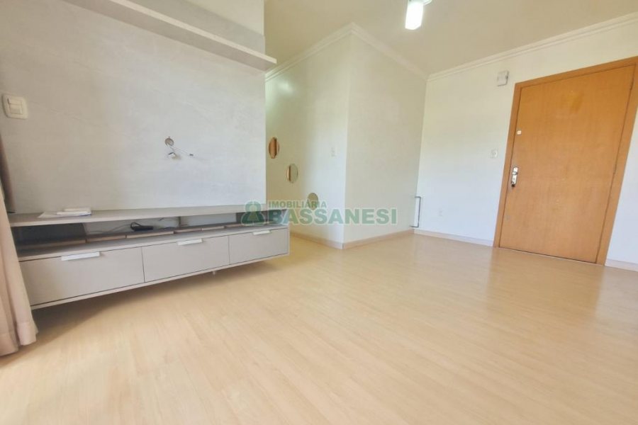 Apartamento com 72m², 2 dormitórios, 1 vaga, no bairro Colina Sorriso em Caxias do Sul para Alugar