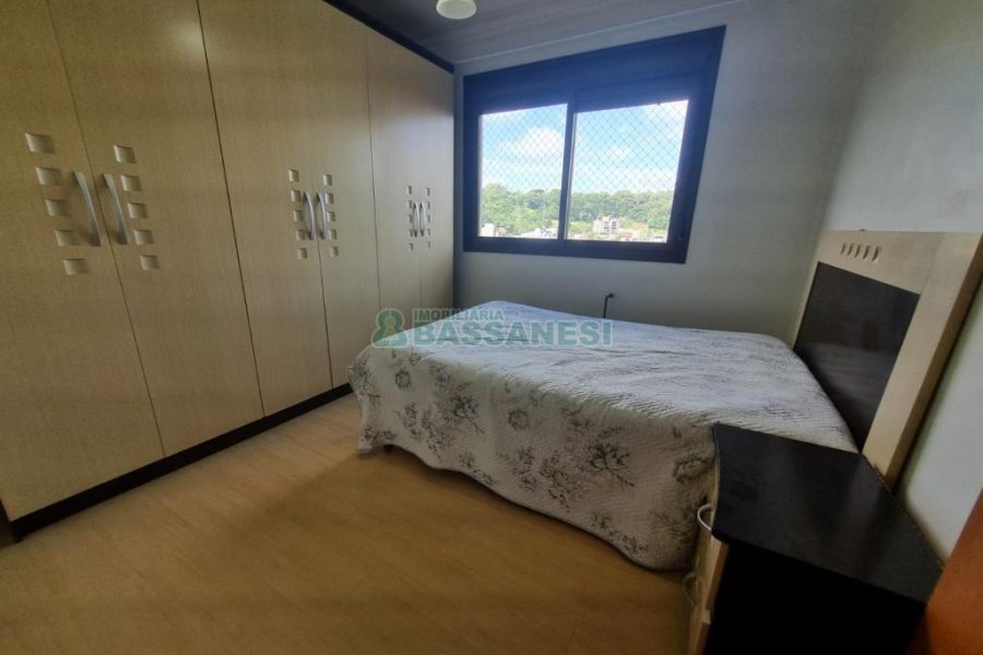 Apartamento com 72m², 2 dormitórios, 1 vaga, no bairro Colina Sorriso em Caxias do Sul para Alugar