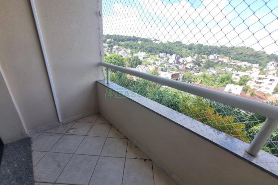 Apartamento com 72m², 2 dormitórios, 1 vaga, no bairro Colina Sorriso em Caxias do Sul para Alugar