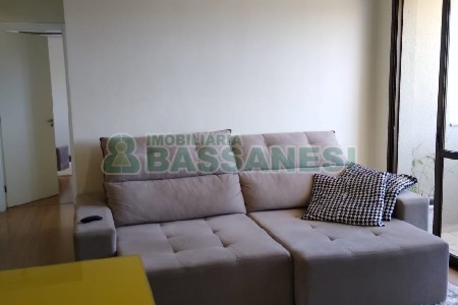 Apartamento com 83m², 2 dormitórios, 1 vaga, no bairro Jardim do Shopping em Caxias do Sul para Comprar