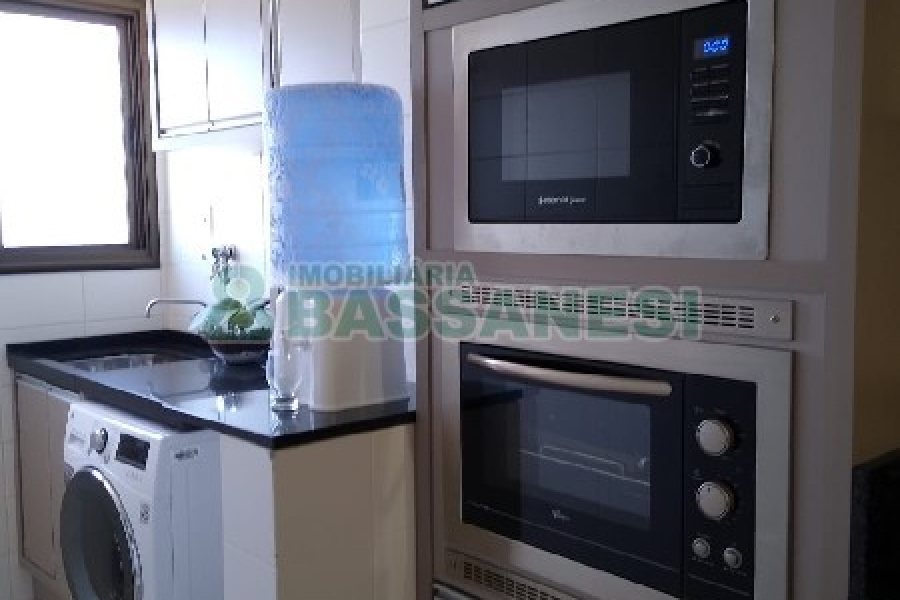 Apartamento com 83m², 2 dormitórios, 1 vaga, no bairro Jardim do Shopping em Caxias do Sul para Comprar