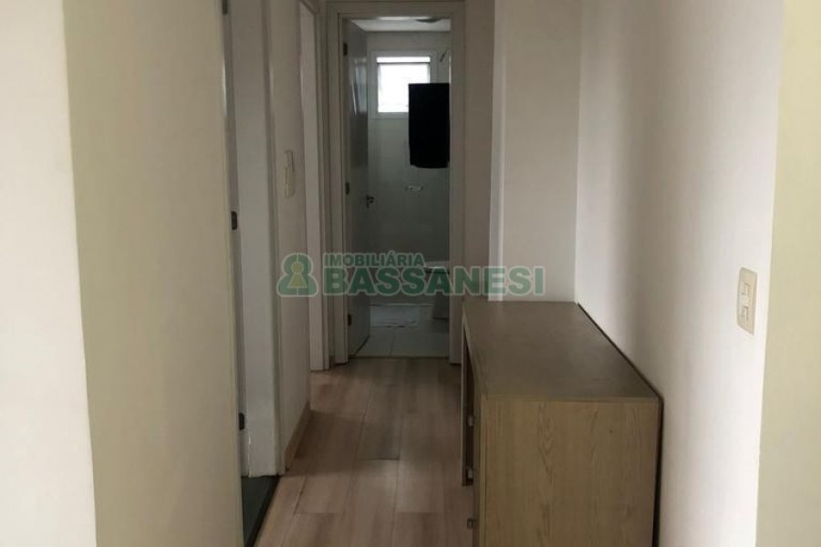 Apto Mobiliado com 62m², 2 dormitórios, 1 vaga, no bairro Panazzolo em Caxias do Sul para Alugar