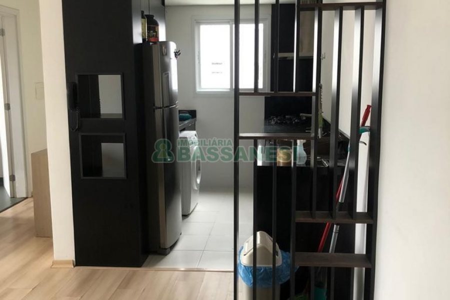 Apto Mobiliado com 62m², 2 dormitórios, 1 vaga, no bairro Panazzolo em Caxias do Sul para Alugar