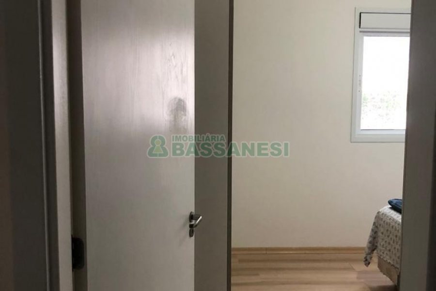 Apto Mobiliado com 62m², 2 dormitórios, 1 vaga, no bairro Panazzolo em Caxias do Sul para Alugar