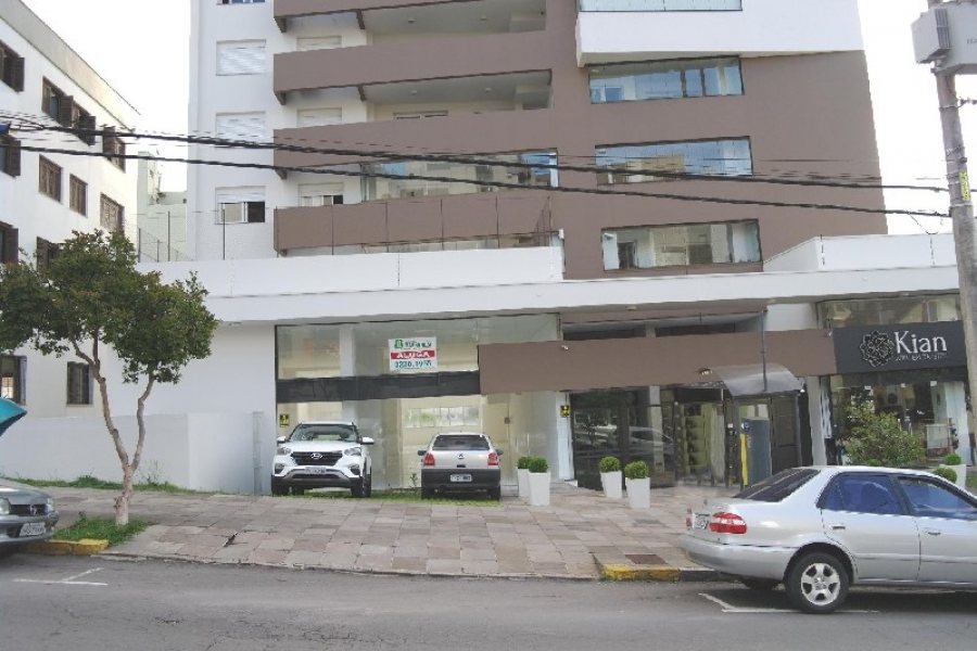 Loja com 350m², no bairro São Pelegrino em Caxias do Sul para Alugar