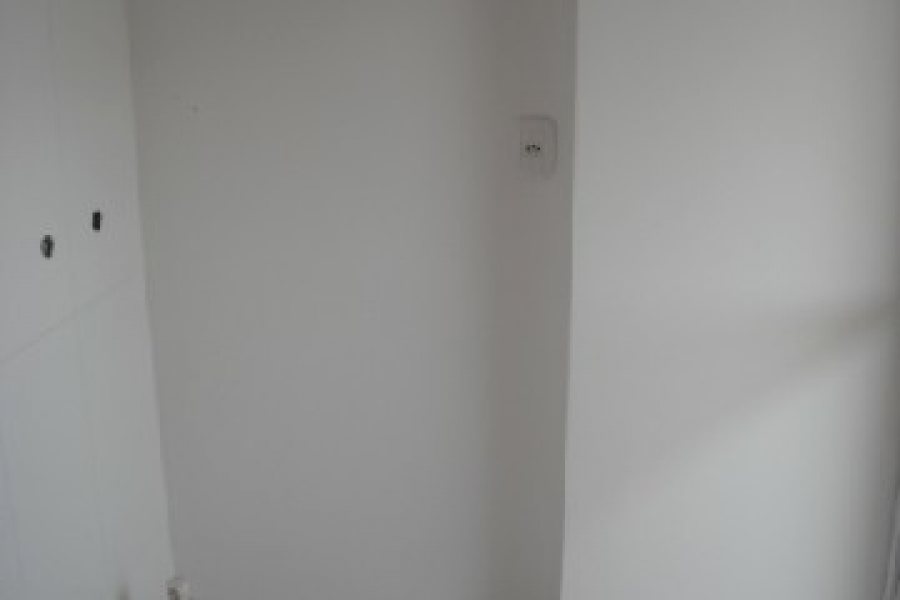 Apartamento com 88m², 3 dormitórios, 2 vagas, no bairro Rio Branco em Caxias do Sul para Comprar