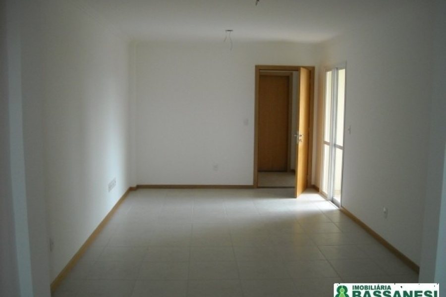 Apartamento com 88m², 3 dormitórios, 2 vagas, no bairro Rio Branco em Caxias do Sul para Comprar