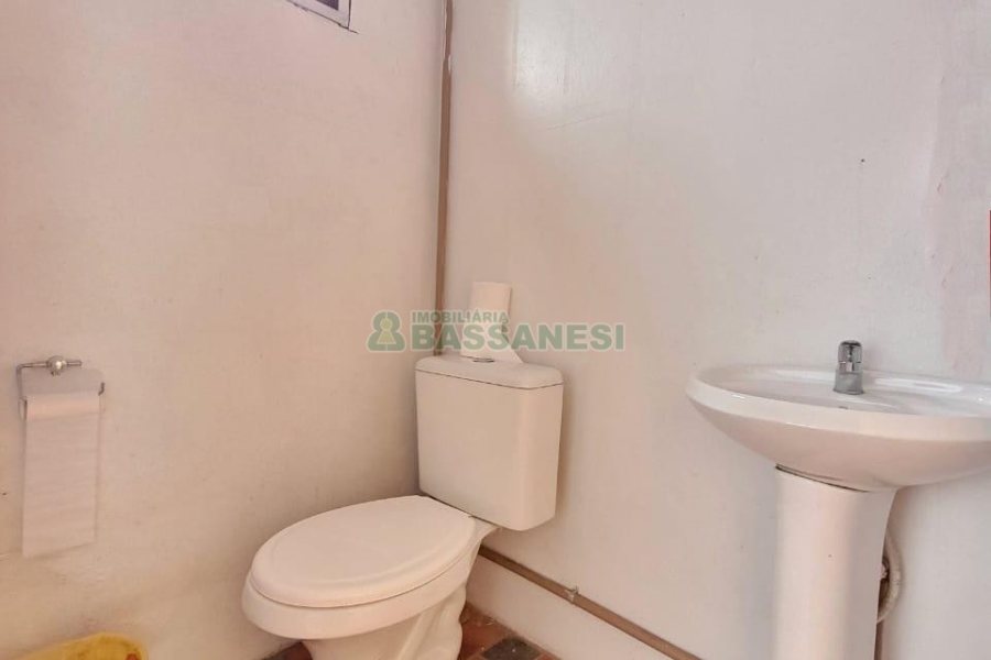 Loja com 70m², no bairro São Leopoldo em Caxias do Sul para Alugar