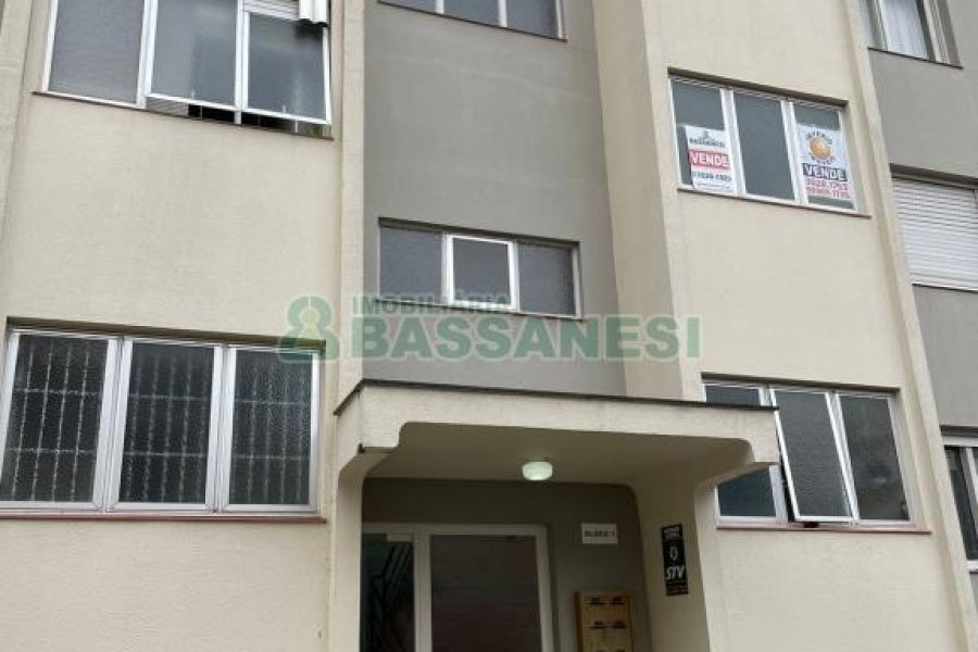 Apartamento com 61m², 2 dormitórios, 1 vaga, no bairro Rio Branco em Caxias do Sul para Comprar