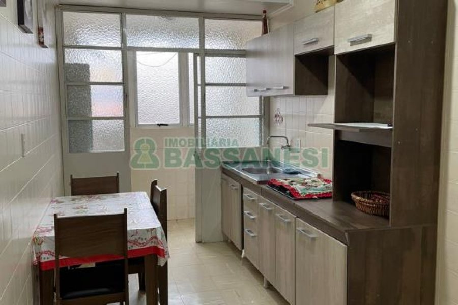 Apartamento com 61m², 2 dormitórios, 1 vaga, no bairro Rio Branco em Caxias do Sul para Comprar